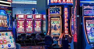 VK8 Sportsbook Bonus နှင့် Cashback ဘောလုံးလောင်းကစားသမားများ အတွက်
